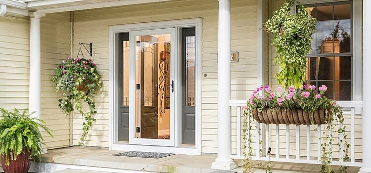 screen door installation in Porterville