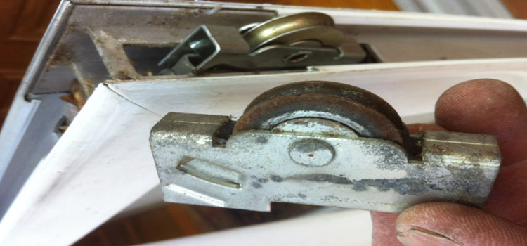 screen door roller repair in Porterville